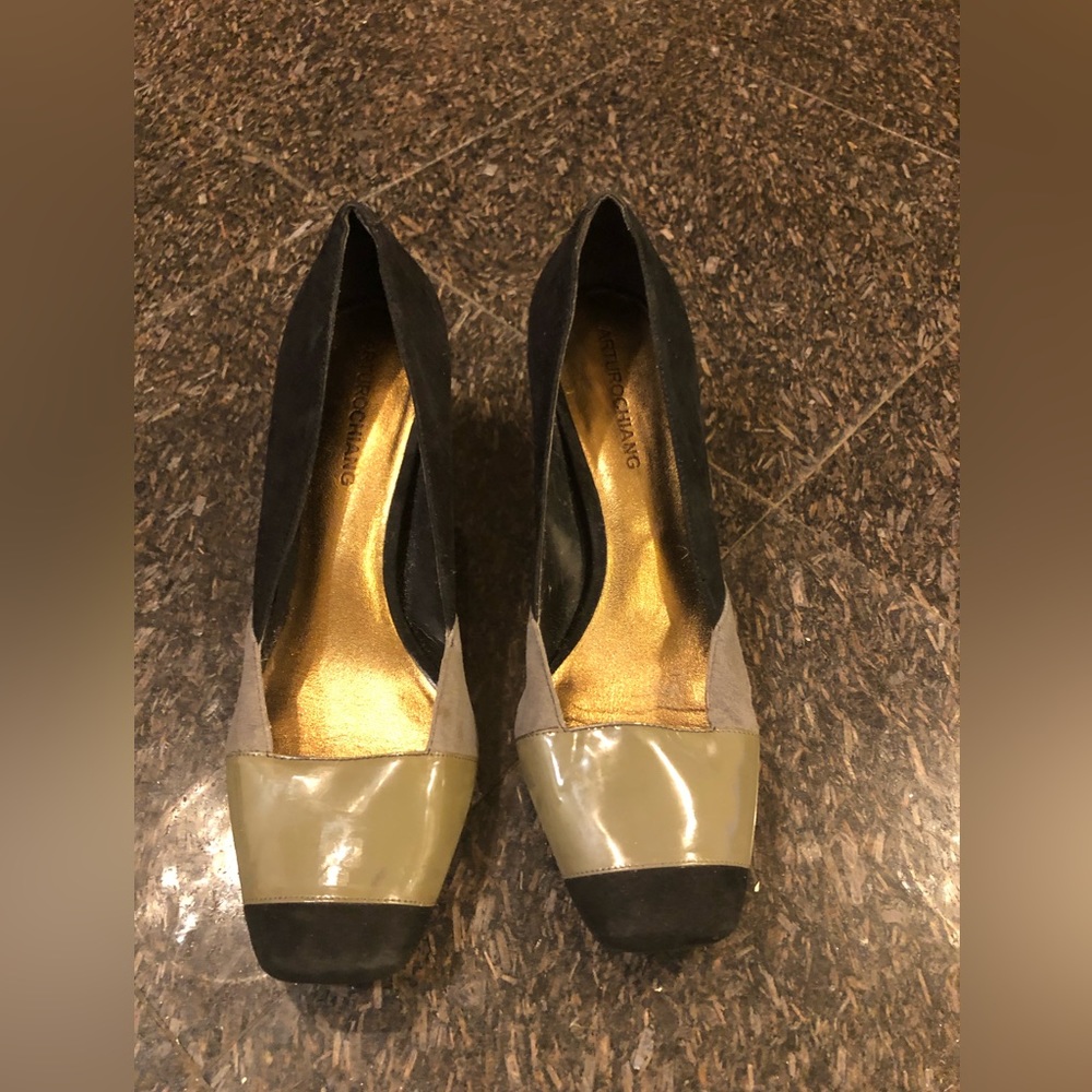 Woman’s dress shoes